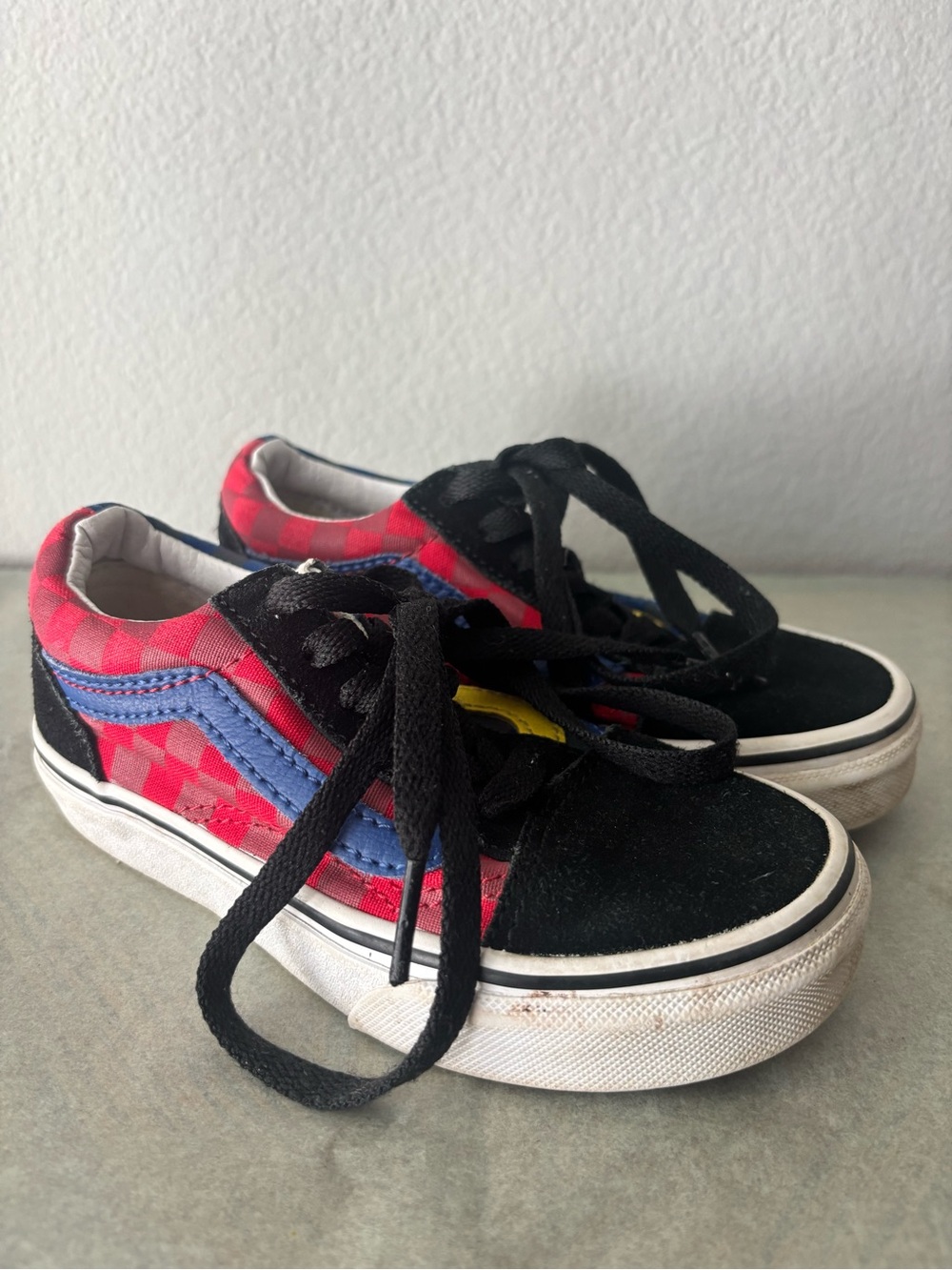 VANS Blue and Red Checkerboard Block color, Lace-Up Sneakers kids 11.5